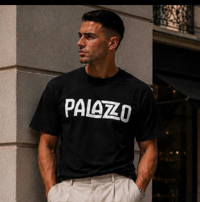 Schwarzes T-Shirt